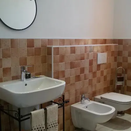 A Casa Di Eleonora Bed & Breakfast 3*