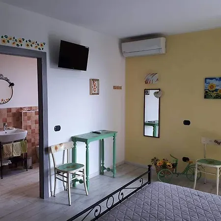 לינה וארוחת בוקר A Casa Di Eleonora *