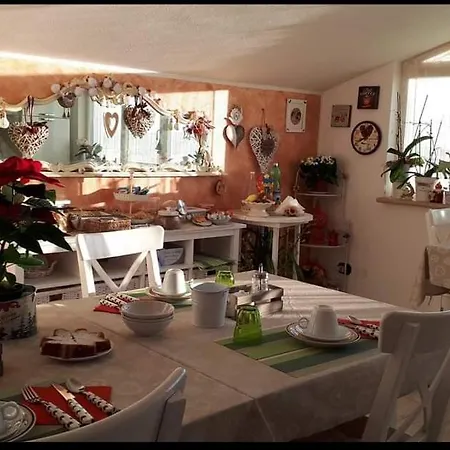 לינה וארוחת בוקר A Casa Di Eleonora *