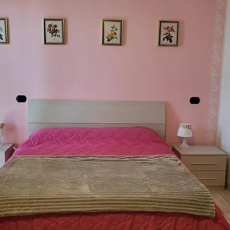 A Casa Di Eleonora לינה וארוחת בוקר